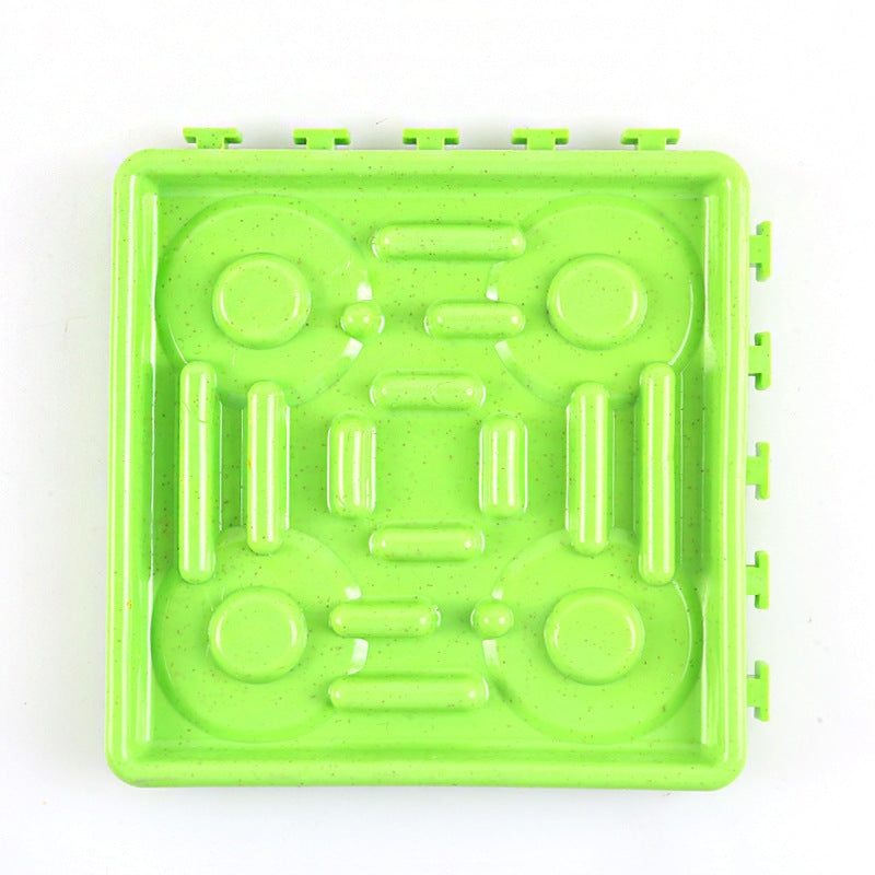 Slow Feeder Lick Mat with Suction – detail view 3