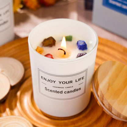 Handmade Crystal Scented Candle – detail view 4