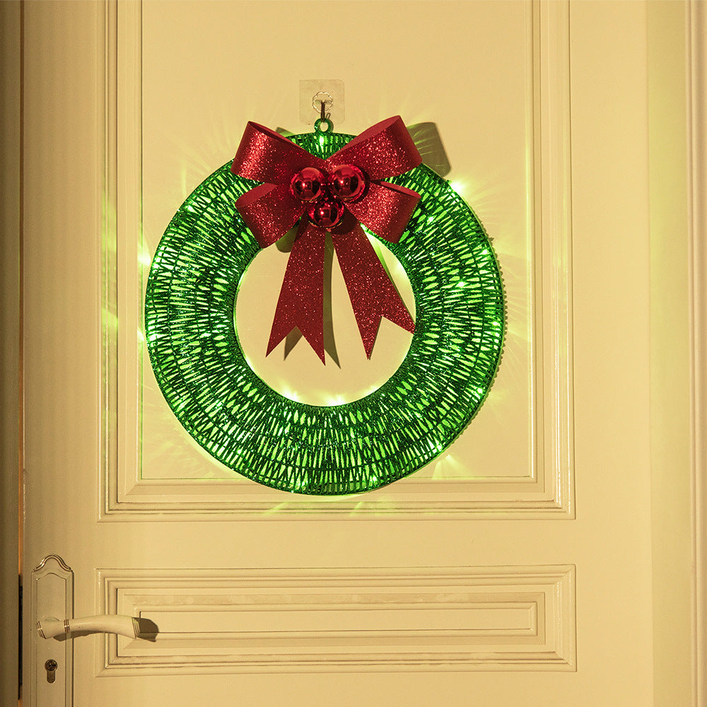 Warm-Light LED Christmas Wreath – detail view 3